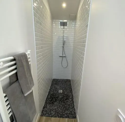 Holiday home Sweat Little Close To Sword *