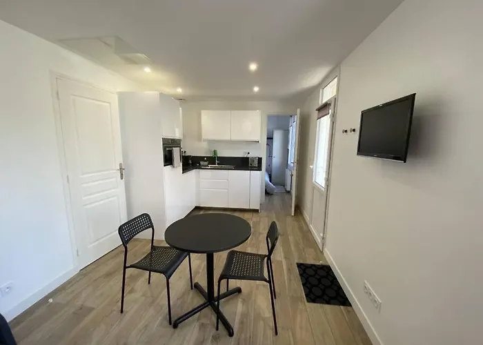 Sweat Little Close To Sword Holiday home *