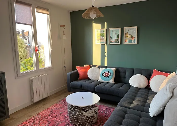 Sweat Little Close To Sword Ouistreham