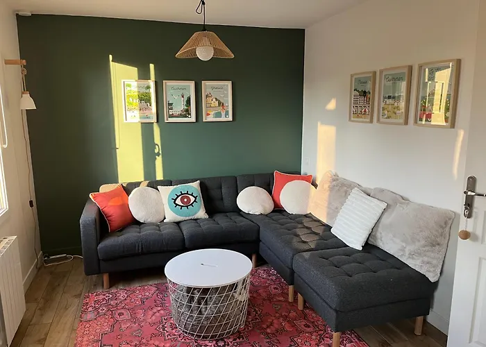 Sweat Little Close To Sword Ouistreham